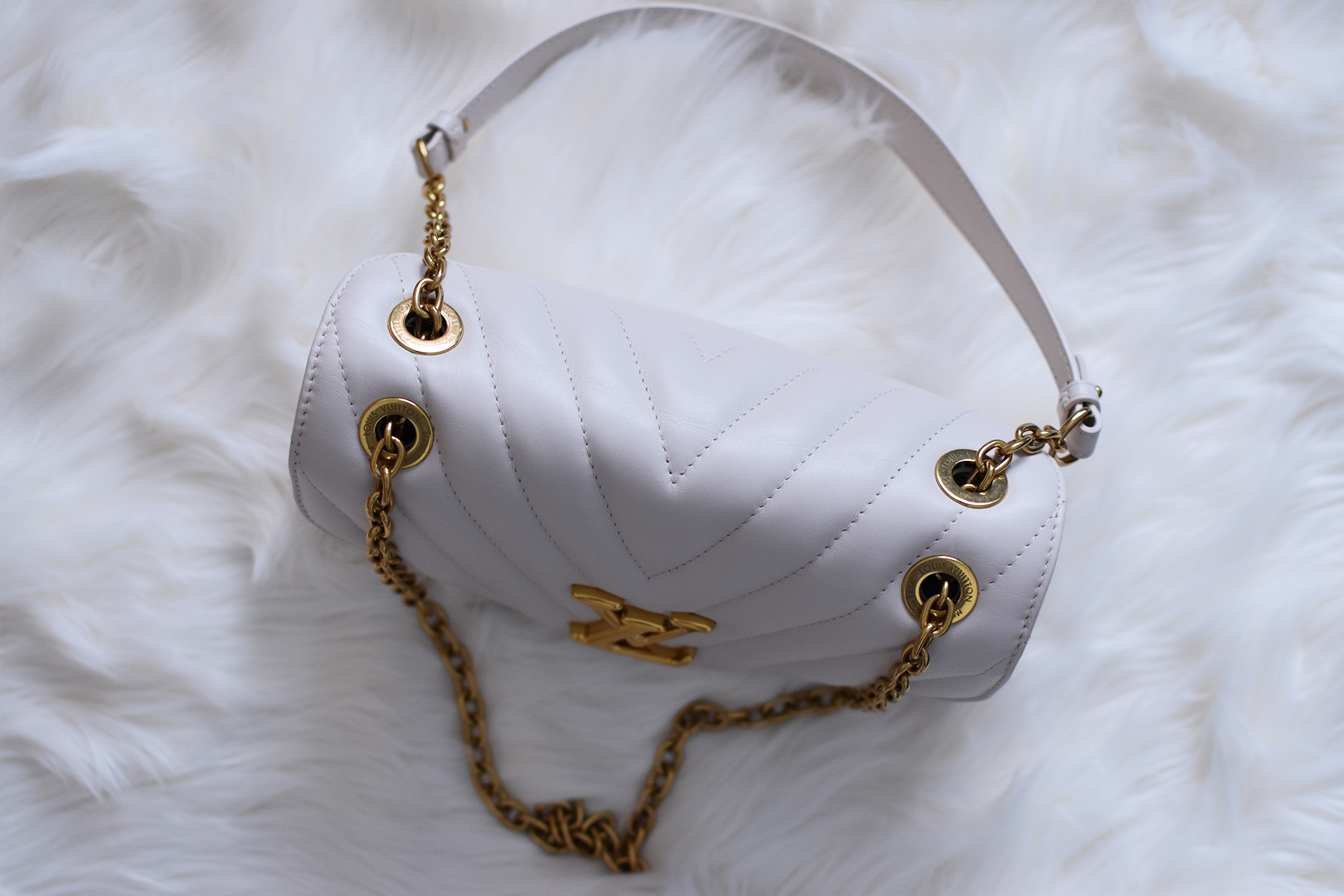 Louis Vuitton Vintage - New Wave Chain Bag MM - White - Leather