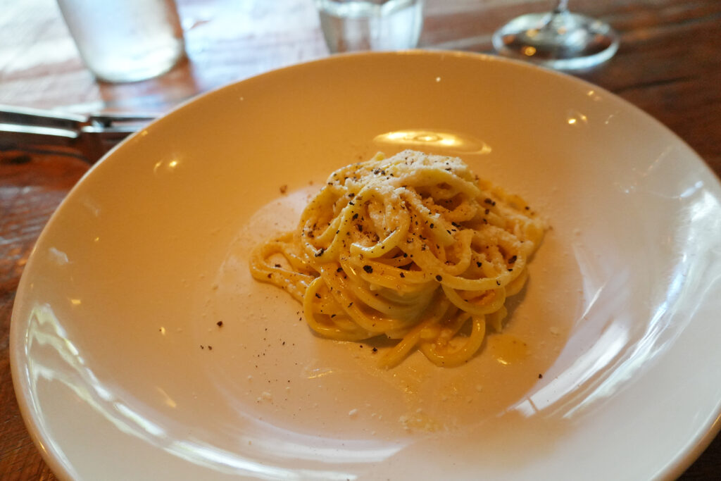 uovo cacio e pepe