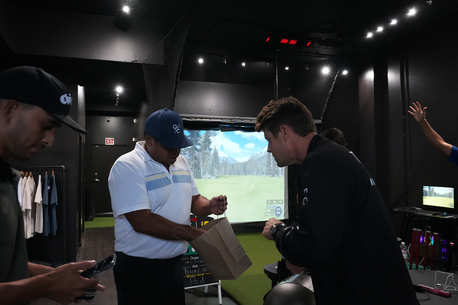 MNML Golf Pasadena Indoor Golf Simulator