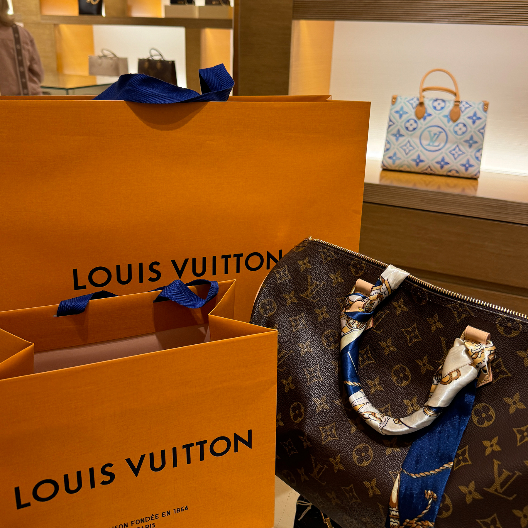 Louis Vuitton 