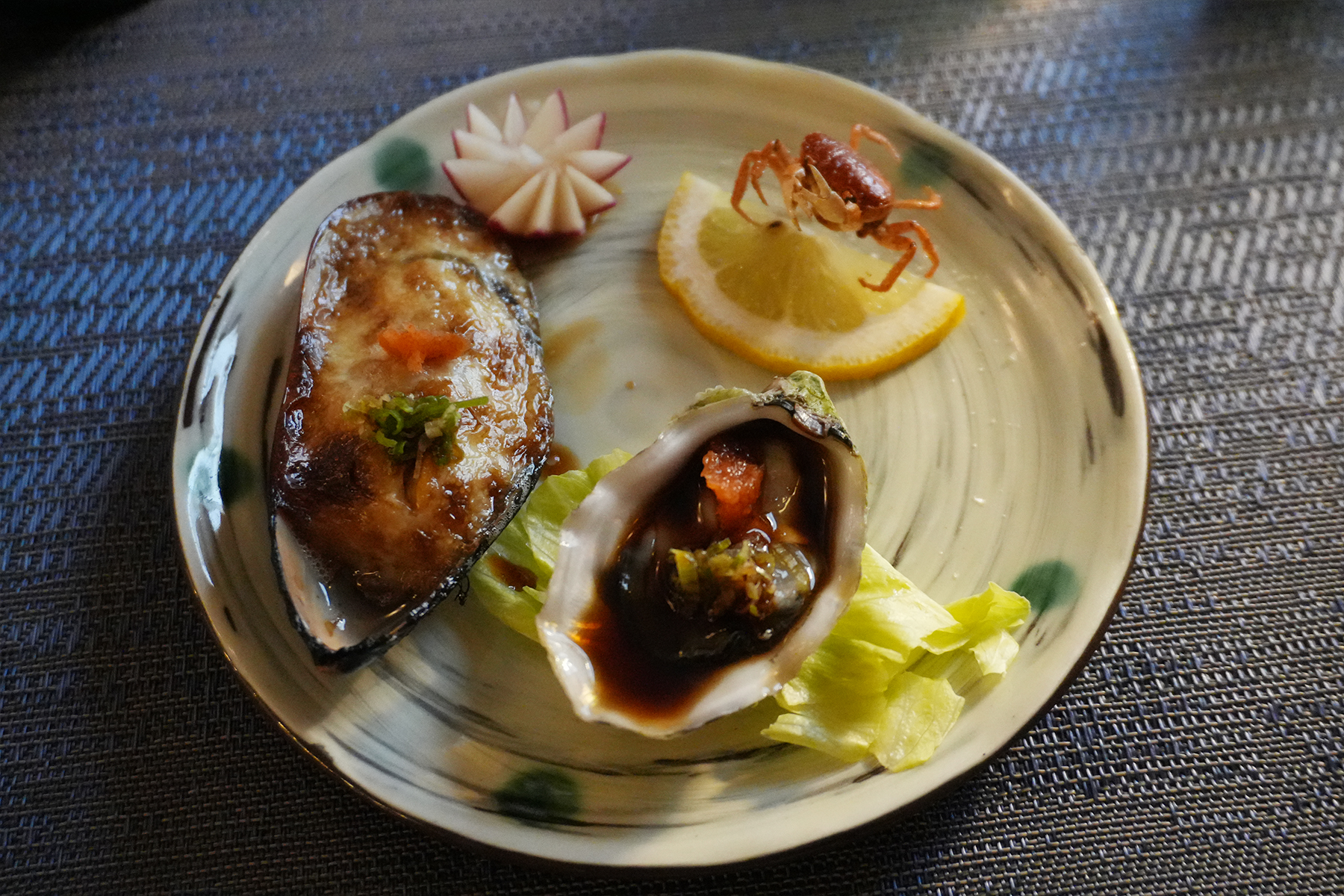 Sawagani,, Mussels, and oysters
