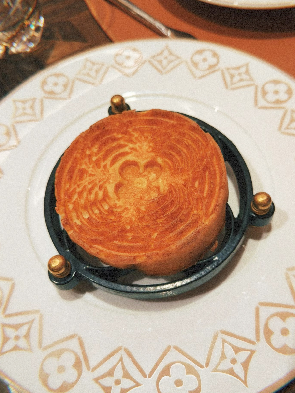 Le Cafe Louis Vuitton Caviar